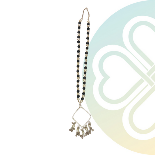 Pearl Rhombus Necklace